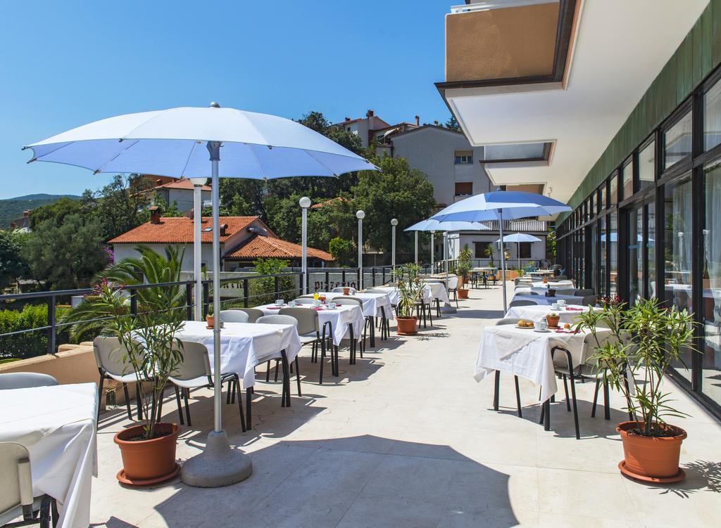 Hotel Amfora Rabac Εξωτερικό φωτογραφία
