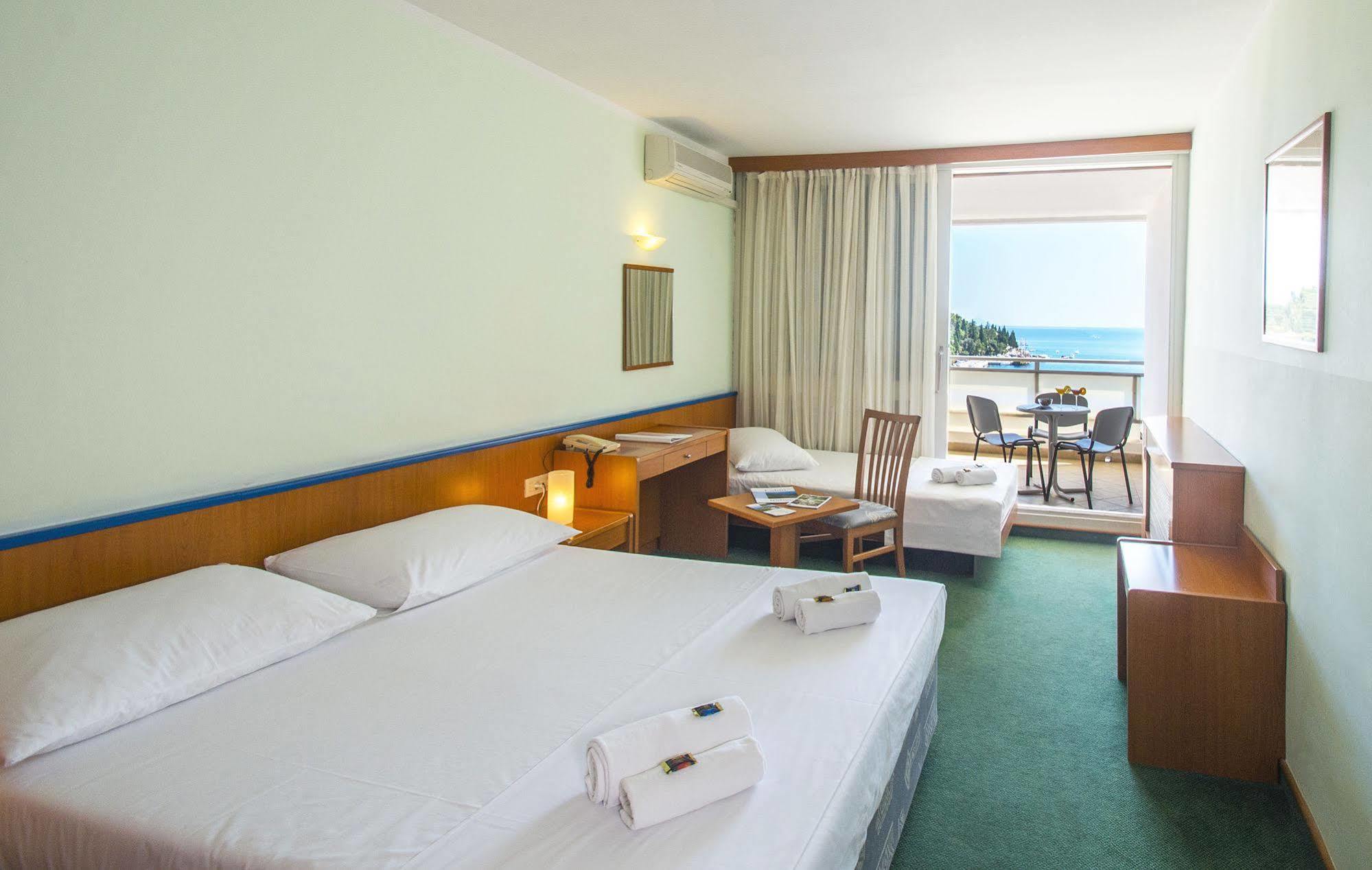 Hotel Amfora Rabac Εξωτερικό φωτογραφία